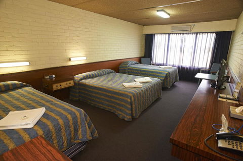 Dog Rock Motel - New Castle Holiday 42