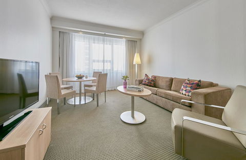 Mercure Perth - New Castle Holiday 11
