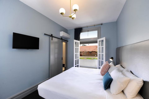 The Stirling Arms Hotel - New Castle Holiday 6