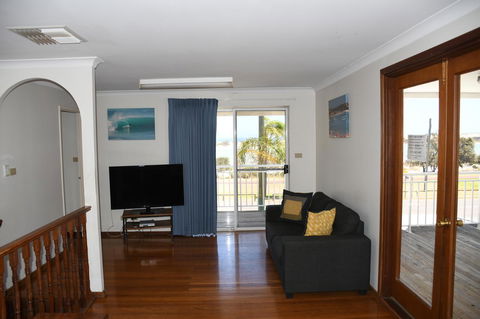 Kalbarri Seafront Villas - New Castle Holiday 5