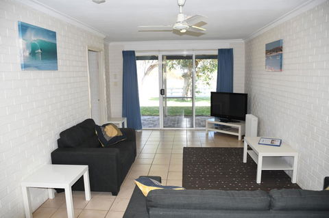 Kalbarri Seafront Villas - New Castle Holiday 13