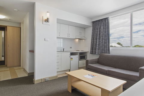 Metro Hotel Perth - New Castle Holiday 26