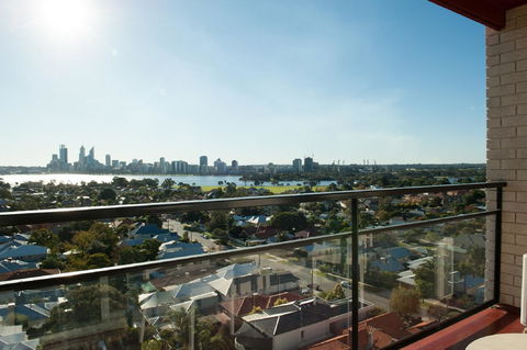 Metro Hotel Perth - New Castle Holiday 6