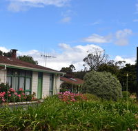 Valley Views Motel  Chalets - New Castle Holiday