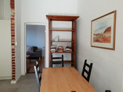Captain\'s Heritage Cottage - Central Fremantle 2 Bedroom Historic Cottage - New Castle Holiday 3