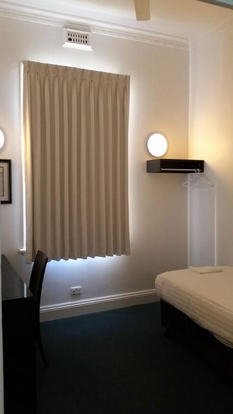 Akara Hotel - New Castle Holiday 24