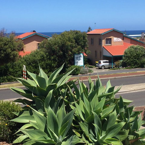 Beachside Prevelly Villas - New Castle Holiday 29