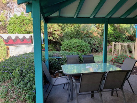 Beachside Prevelly Villas - New Castle Holiday 22