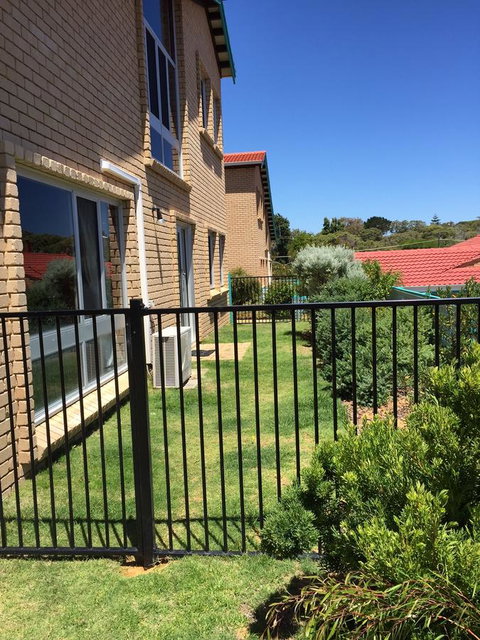 Beachside Prevelly Villas - New Castle Holiday 33