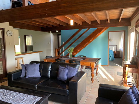 Beachside Prevelly Villas - New Castle Holiday 16