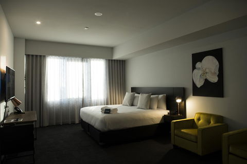 The Gerald Apartment Hotel - New Castle Holiday 24