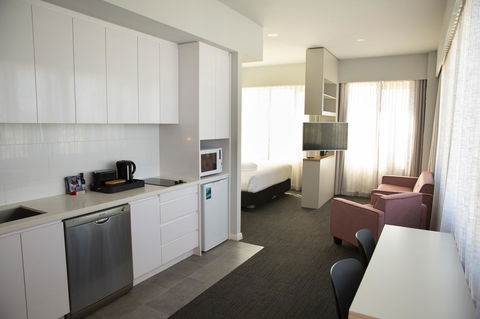 The Gerald Apartment Hotel - New Castle Holiday 25