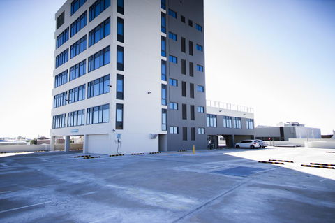 The Gerald Apartment Hotel - New Castle Holiday 34