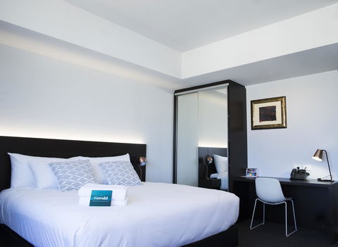 The Gerald Apartment Hotel - New Castle Holiday 37