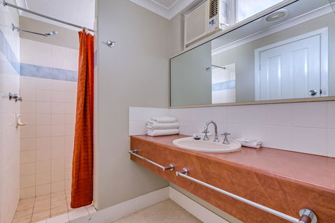 Ibis Styles Albany - New Castle Holiday 23