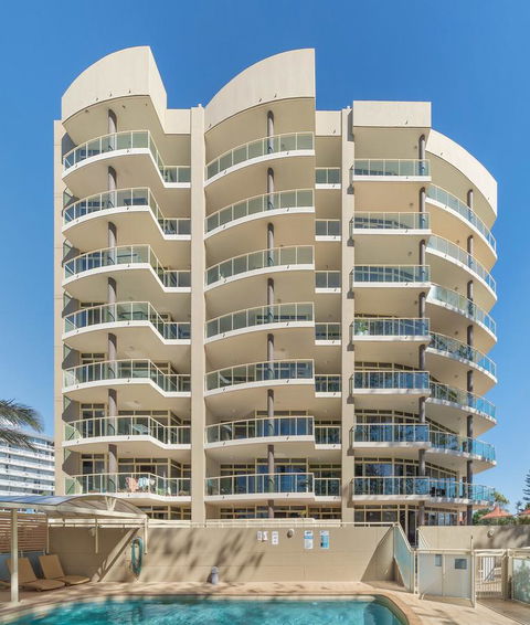 Northpoint Apartments - New Castle Holiday 2