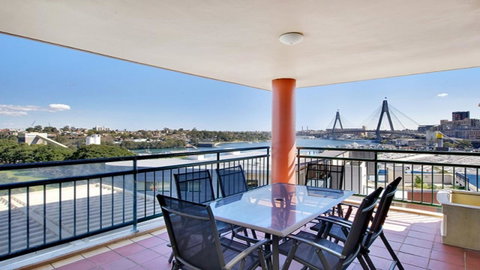 Darling Harbor Apartment - New Castle Holiday 6