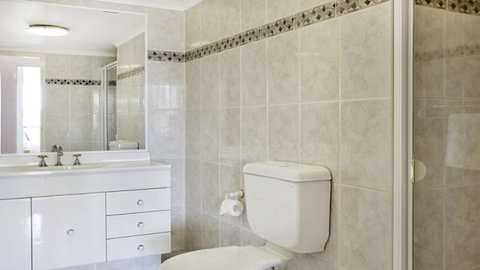 Darling Harbor Apartment - New Castle Holiday 5