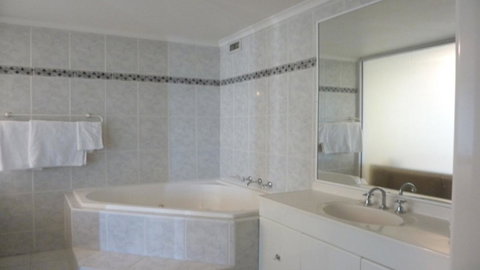 Darling Harbor Apartment - New Castle Holiday 3