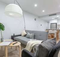 Inner City Stylish apt Walk to Green Square - New Castle Holiday