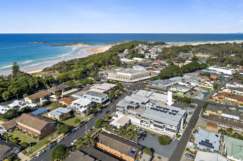 Rockpool 2 Sawtell Beach - Just Steps To Restaurants And 2 Min Stroll To Beach! - New Castle Holiday 11