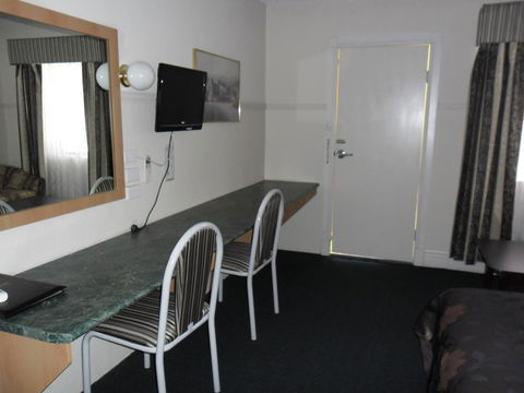 Ben Chifley Motor Inn - New Castle Holiday 40
