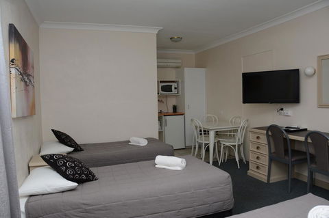 Ben Chifley Motor Inn - New Castle Holiday 4