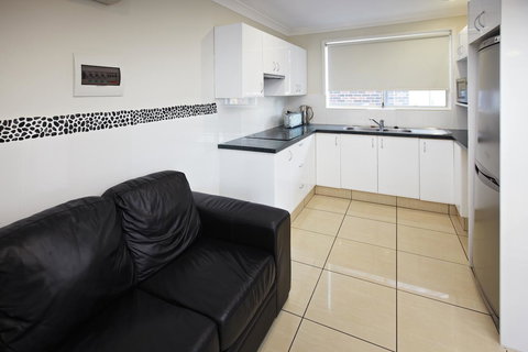 Jesmond Executive Villas - New Castle Holiday 29