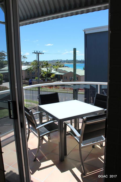 Mollymook Cove Apartments - New Castle Holiday 18