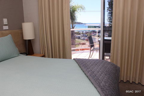 Mollymook Cove Apartments - New Castle Holiday 6
