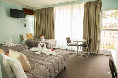 Kempsey Rose Motor Inn - New Castle Holiday 8