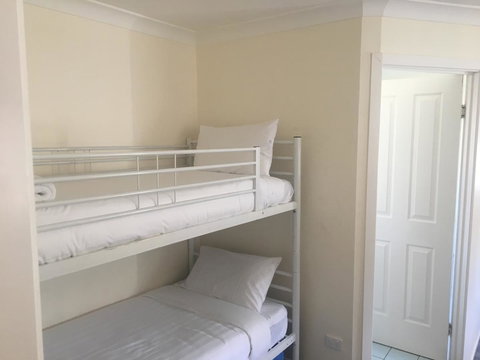 Junee Motor Inn - New Castle Holiday 23