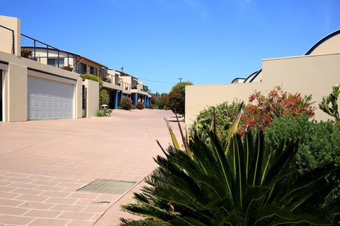 The Cove At Culburra - Direct Access To Beach - New Castle Holiday 24