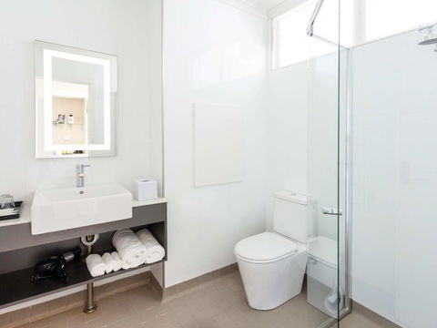 Ibis Styles Tamworth - New Castle Holiday 30
