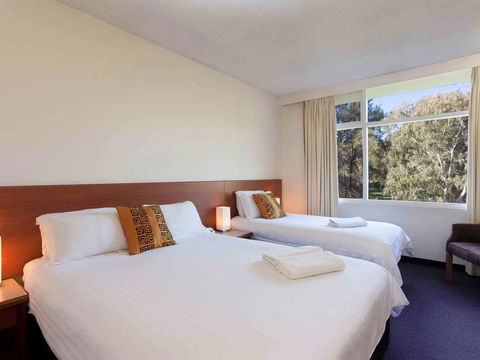 Ibis Styles Tamworth - New Castle Holiday 33