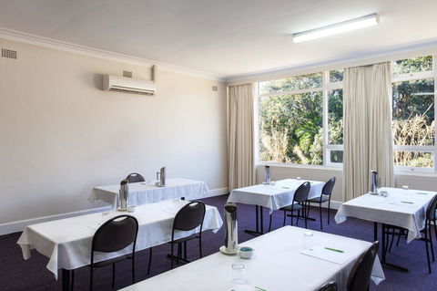 Ibis Styles Tamworth - New Castle Holiday 15