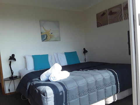 Narooma Golfers Lodge - New Castle Holiday 13
