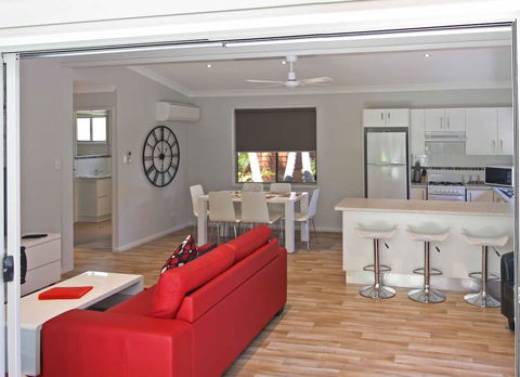 The Palms At Avoca - New Castle Holiday 20