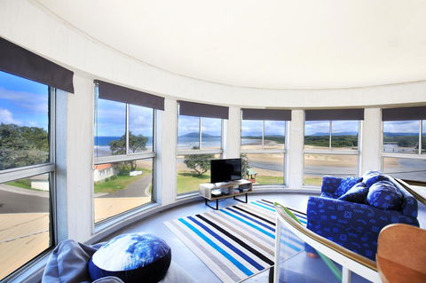 The Rotunda, Gerroa - New Castle Holiday 2