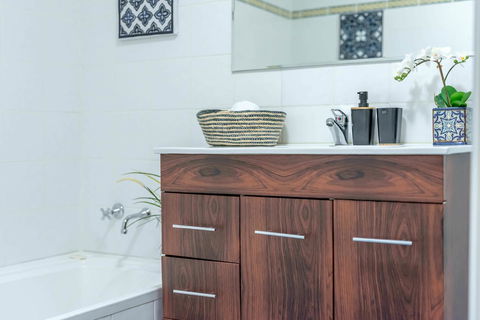 Apartments In Pyrmont - New Castle Holiday 33