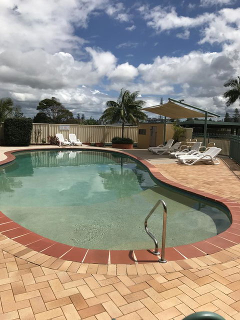 Oxley Cove Holiday Apartment - New Castle Holiday 0