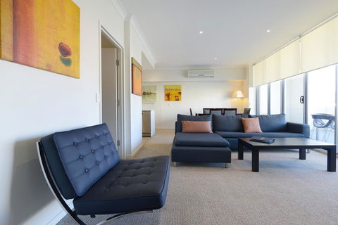 Macquarie Waters Boutique Apartment Hotel - New Castle Holiday 11
