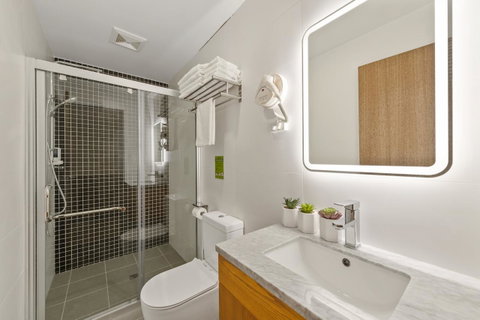 YEHS Hotel Sydney QVB - New Castle Holiday 41