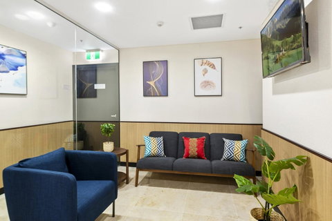 YEHS Hotel Sydney QVB - New Castle Holiday 15