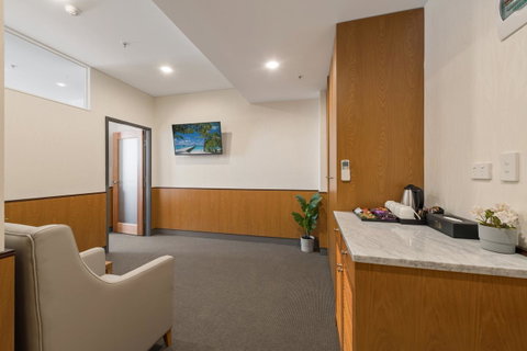 YEHS Hotel Sydney QVB - New Castle Holiday 33