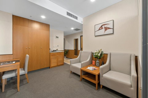 YEHS Hotel Sydney QVB - New Castle Holiday 32