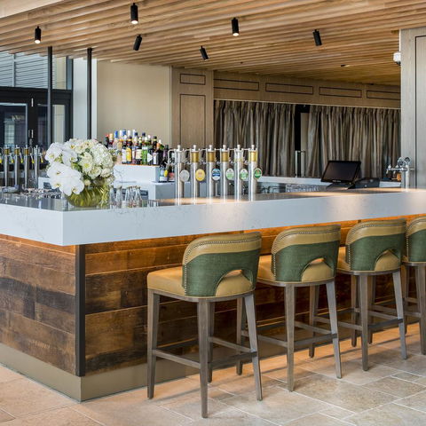 The William Inglis Mgallery - New Castle Holiday 6