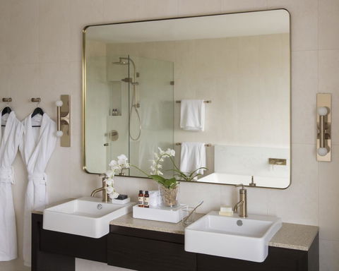 The William Inglis Mgallery - New Castle Holiday 18