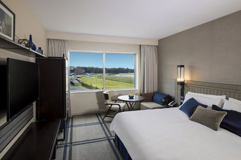 The William Inglis Mgallery - New Castle Holiday 9