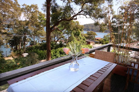 Refuge Cove On Pittwater - New Castle Holiday 4